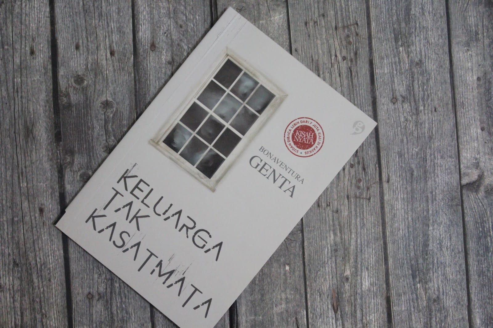 Keluarga Tak Kasatmata